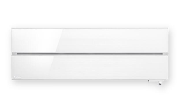 Wit muur-airconditioner paneel met eenvoudige en strakke lijnen, ideaal voor moderne interieurs.